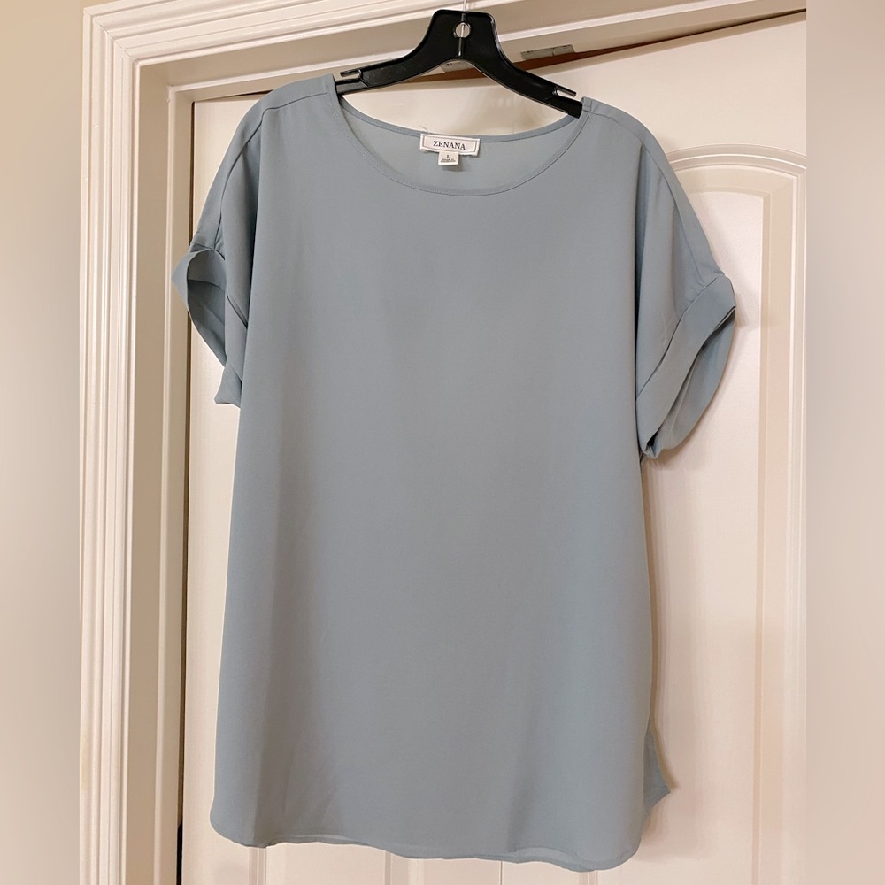 Women’s mint green blouse